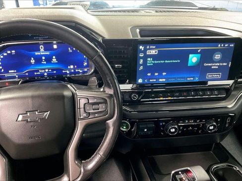 Used 2022 Chevrolet Silverado 1500 ZR2 w/ Technology Package AWD/4WD image 18