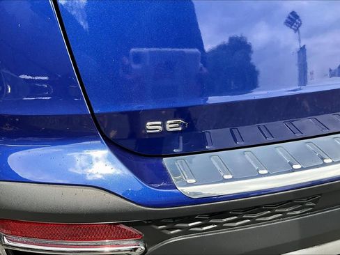 Used 2022 Volkswagen Taos SE image 10