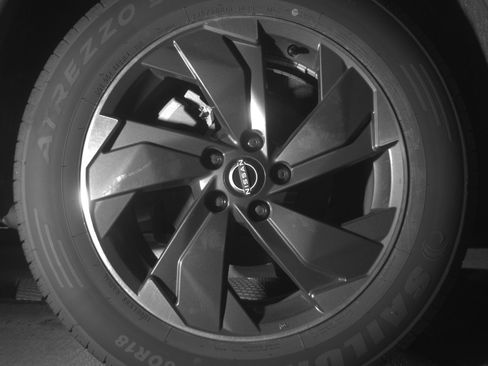 Used 2025 Nissan Rogue SV image 15