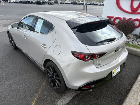 Used 2025 MAZDA MAZDA3 Hatchback w/Premium Plus Pkg AWD/4WD image 5