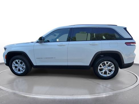 Certified 2023 Jeep Grand Cherokee Limited AWD/4WD image 8