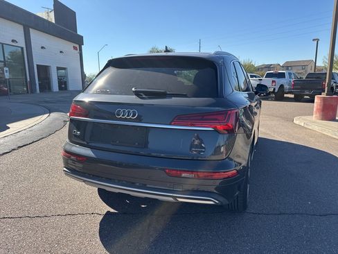 Used 2023 Audi Q5 Prestige w/ Prestige Package image 6