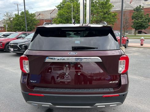Used 2022 Ford Explorer XLT w/ Equipment Group 202A AWD/4WD image 5