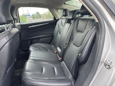 Used 2018 Ford Fusion Titanium AWD/4WD image 10