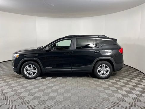 Used 2021 GMC Terrain SLE w/ Driver Convenience Package image 4