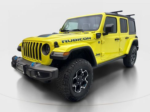 Used 2023 Jeep Wrangler Unlimited Rubicon 4xe w/ Cold Weather Group AWD/4WD image 2