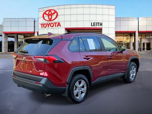 Used 2025 Toyota RAV4 XLE w/ Convenience Package image 5