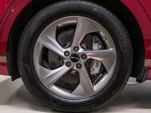 Certified 2026 Genesis GV70 2.5T AWD/4WD image 26