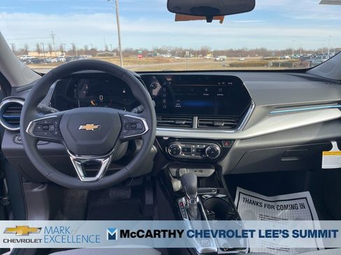 New 2026 Chevrolet Trax LT w/ LT Convenience Package image 19