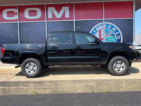Used 2023 Toyota Tacoma SR image 2