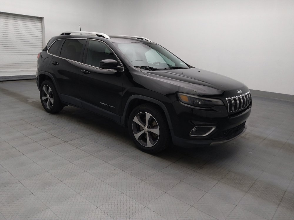 Used 2019 Jeep Cherokee Limited w/ Technology Group FWD image 11