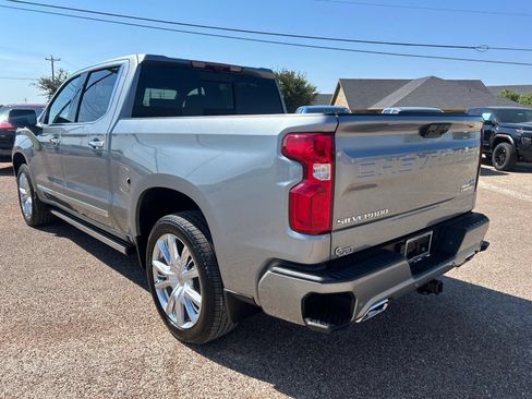 Used 2026 Chevrolet Silverado 1500 High Country AWD/4WD image 4
