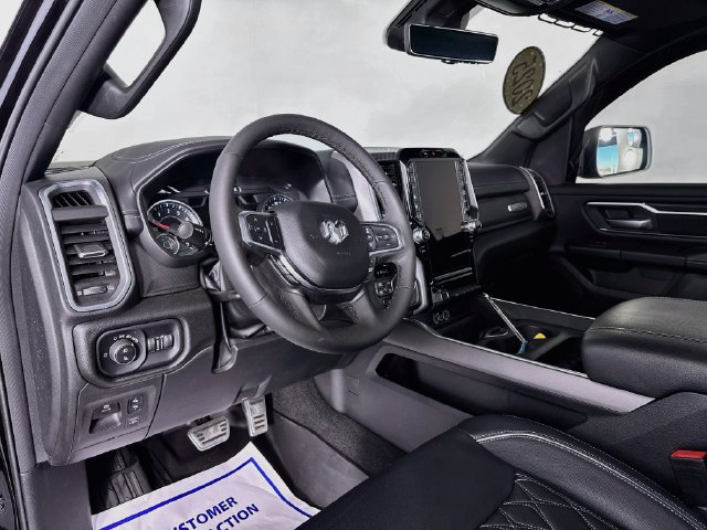 Used 2025 RAM 1500 Big Horn AWD/4WD image 9
