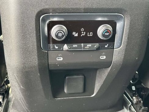 Used 2024 Chevrolet Tahoe LT w/ LT Signature Plus Package AWD/4WD image 19