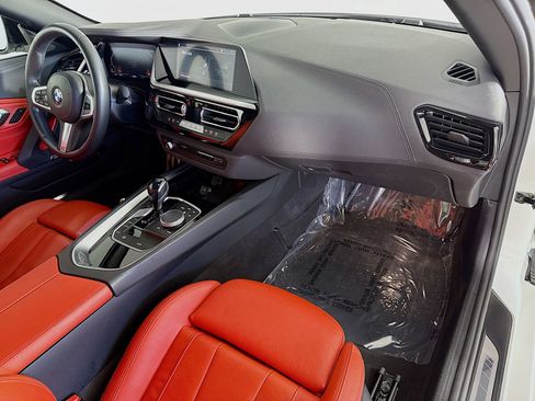 Used 2021 BMW Z4 sDrive30i w/ M Sport Package image 25