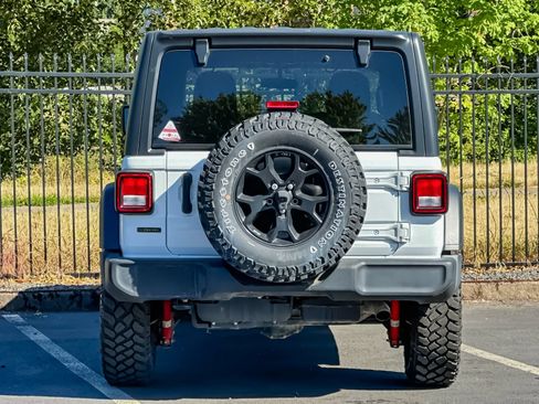 Used 2022 Jeep Wrangler Unlimited Sport AWD/4WD image 4