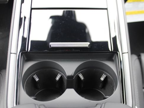 Certified 2025 Porsche Panamera 4 AWD/4WD image 23