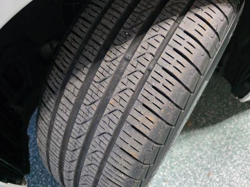 Used 2018 BMW 530e xDrive image 13