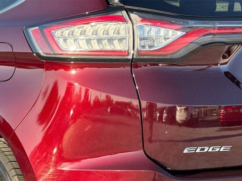Used 2018 Ford Edge Titanium w/ Equipment Group 302A image 27