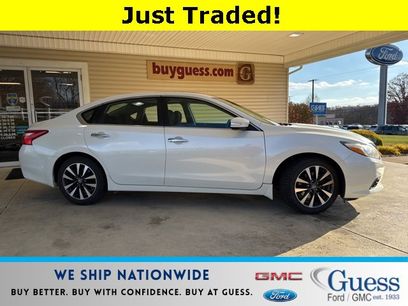 Used 2016 Nissan Altima 2.5 SV w/ Convenience Package