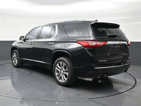 Used 2019 Chevrolet Traverse Premier FWD image 3