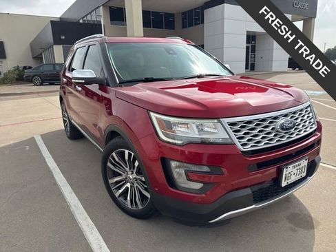 Used 2017 Ford Explorer Platinum AWD/4WD image 2