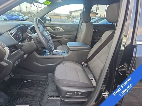 Used 2023 Chevrolet Traverse LT image 10