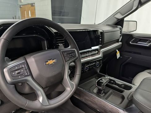 New 2026 Chevrolet Silverado 1500 LTZ w/ LTZ Premium Package image 19