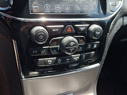 Certified 2019 Jeep Grand Cherokee Altitude AWD/4WD image 19