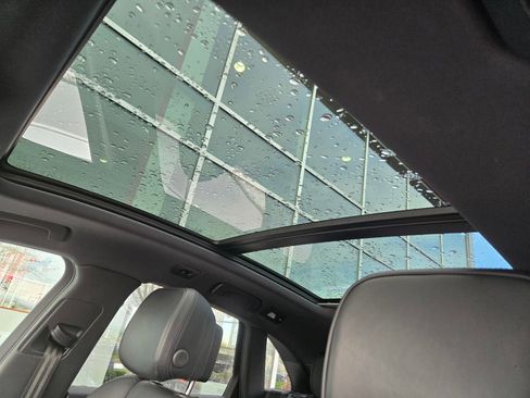 Used 2024 Porsche Macan image 18