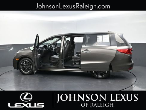 Used 2022 Honda Odyssey Elite image 27