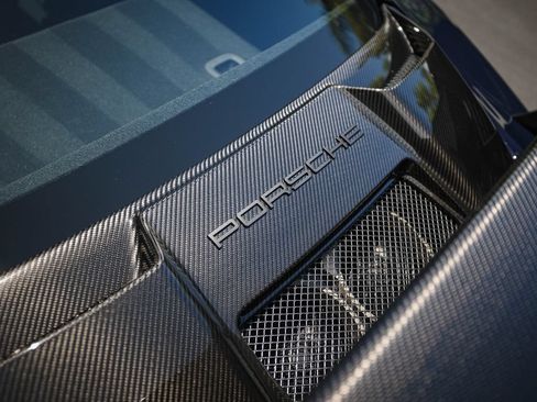 Used 2018 Porsche 911 GT2 RS RWD image 25