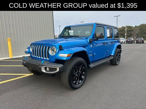 Used 2023 Jeep Wrangler Unlimited Sahara w/ Cold Weather Group image 3
