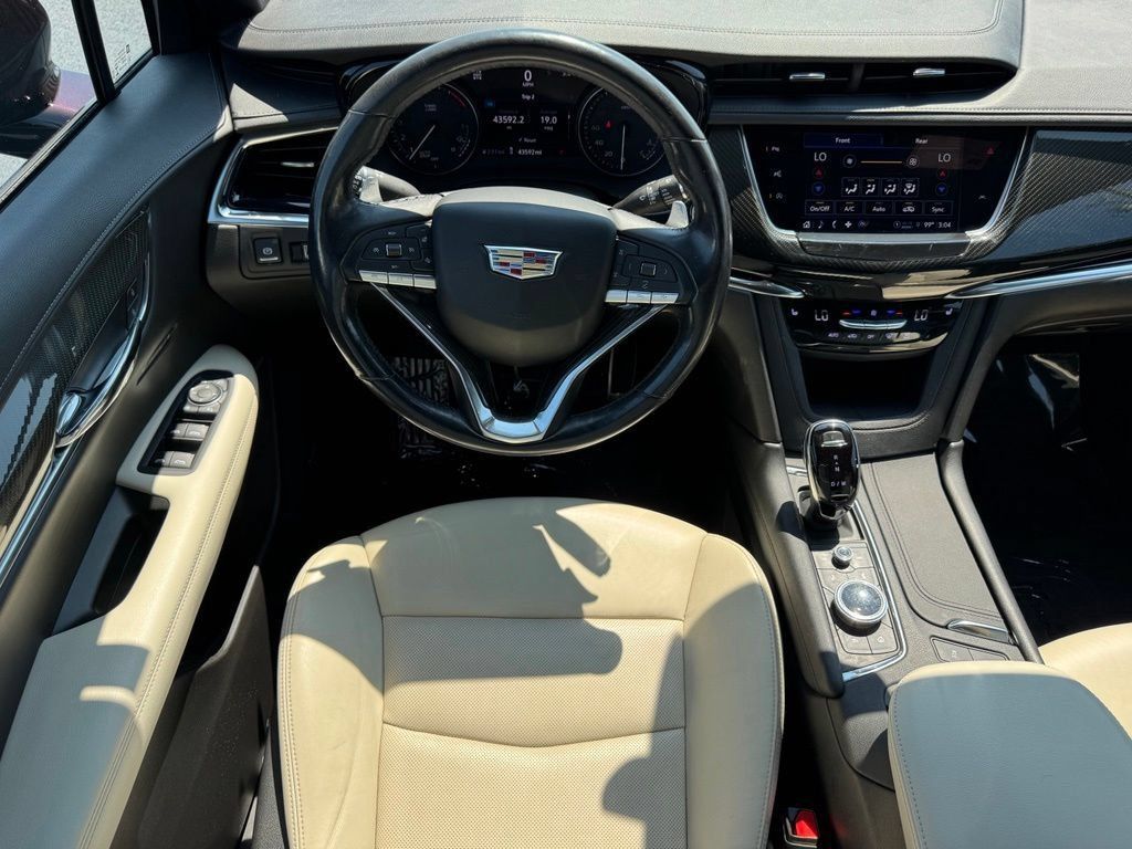Used 2021 Cadillac XT6 Sport AWD/4WD image 16