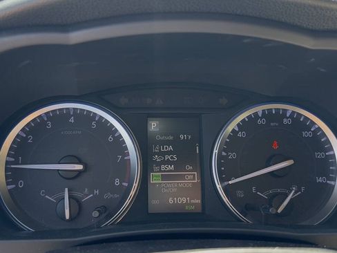 Used 2018 Toyota Highlander XLE AWD/4WD image 15