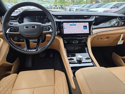 New 2026 Jeep Grand Cherokee Summit AWD/4WD image 15