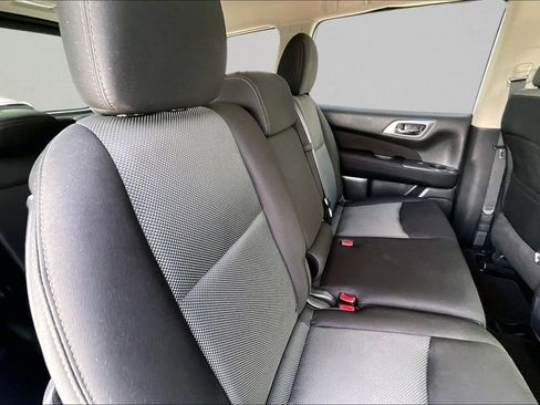Used 2017 Nissan Pathfinder SV FWD image 25