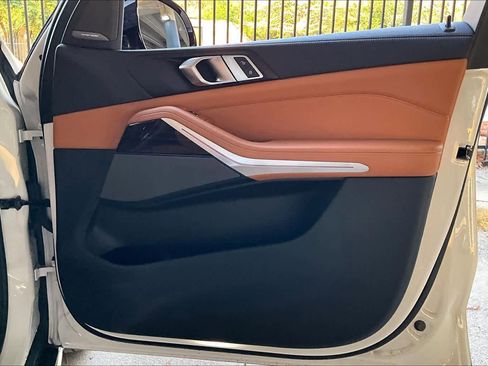 Used 2023 BMW X5 xDrive40i image 22