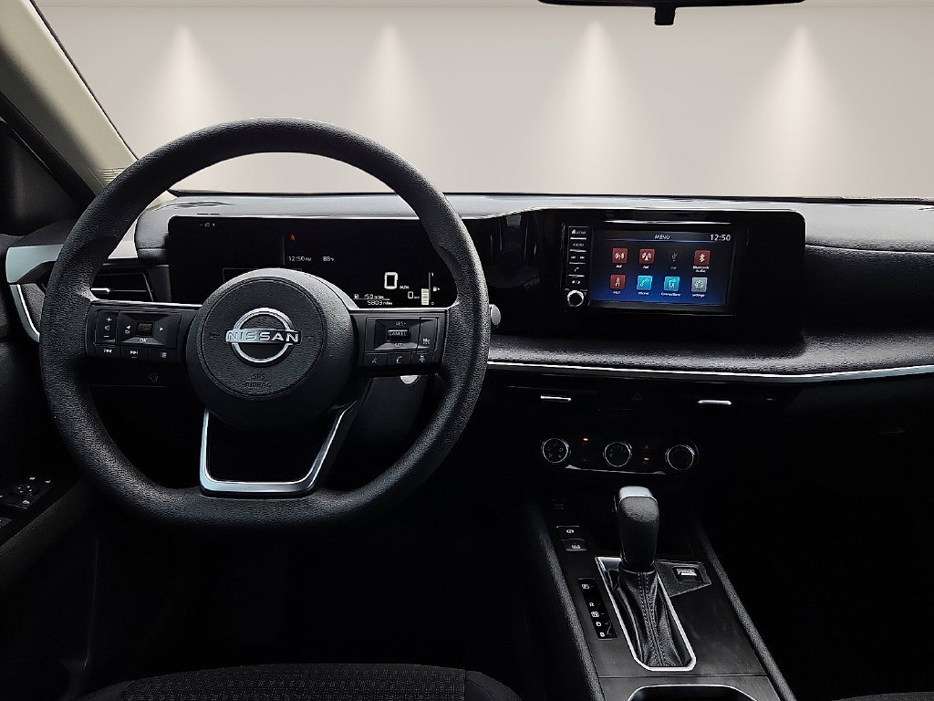 Used 2025 Nissan Kicks S FWD image 12