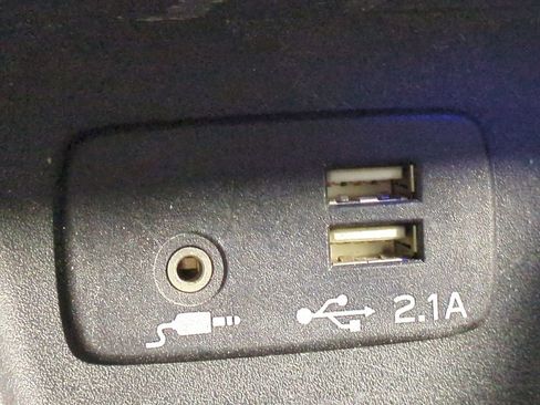 Used 2024 Subaru Forester Premium image 27