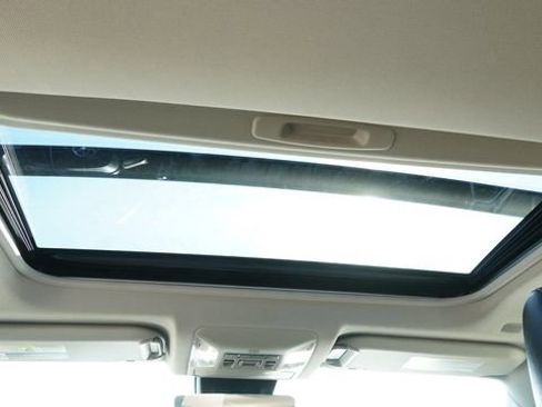 Used 2024 Toyota RAV4 XLE Premium image 19