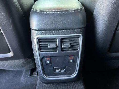 Used 2021 Dodge Charger SXT w/ Leather Interior Group RWD image 23