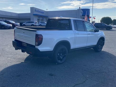 New 2025 Honda Ridgeline Black Edition image 5