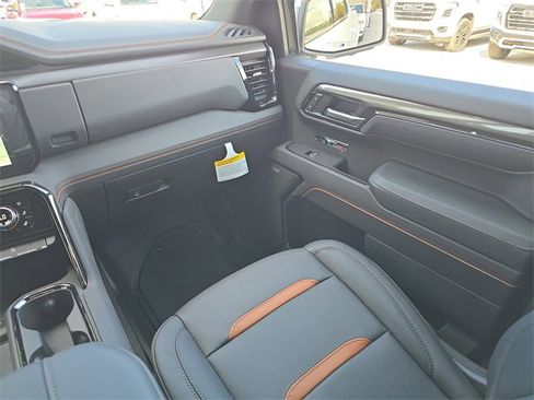New 2026 GMC Sierra 1500 AT4 w/ Technology Package image 15