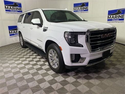 Used 2021 GMC Yukon XL SLT image 1