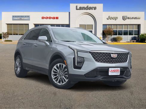 Used 2025 Cadillac XT4 Premium Luxury AWD/4WD image 1