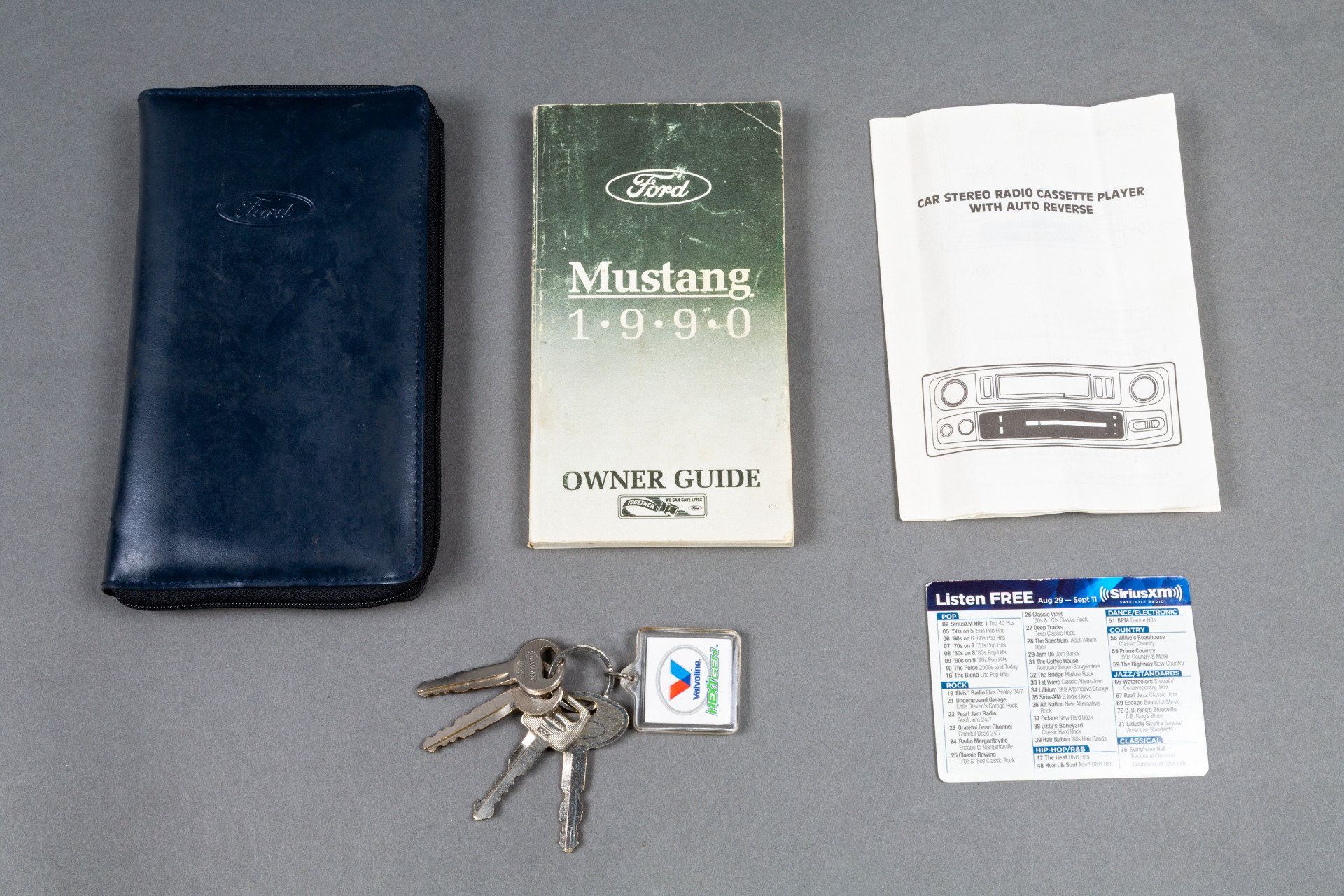 Used 1990 Ford Mustang GT RWD image 10