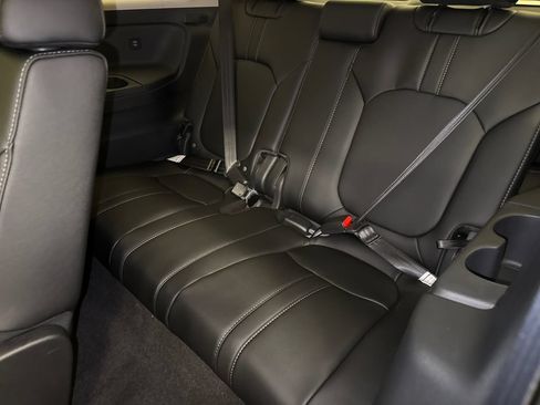 New 2026 Honda Pilot Touring image 17