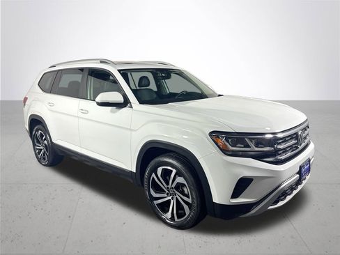 Certified 2022 Volkswagen Atlas SEL image 5