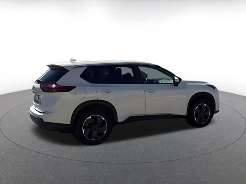 Used 2024 Nissan Rogue SV AWD/4WD image 11